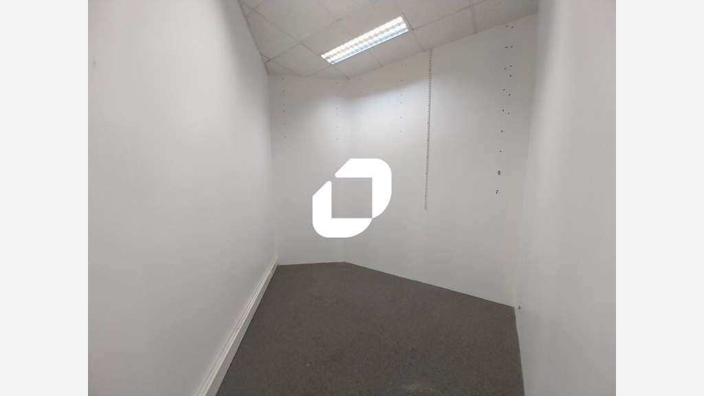 A louer Bureaux 66m² Les essarts le roi