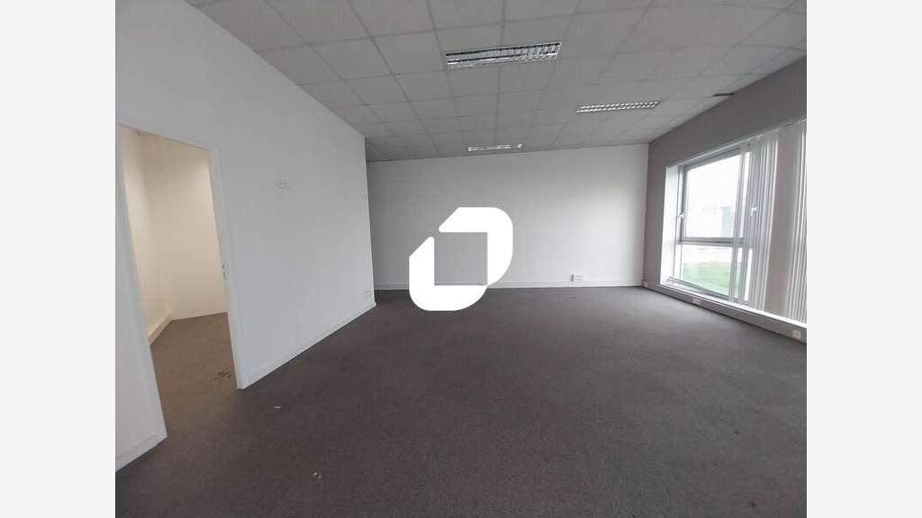 A louer Bureaux 66m² Les essarts le roi