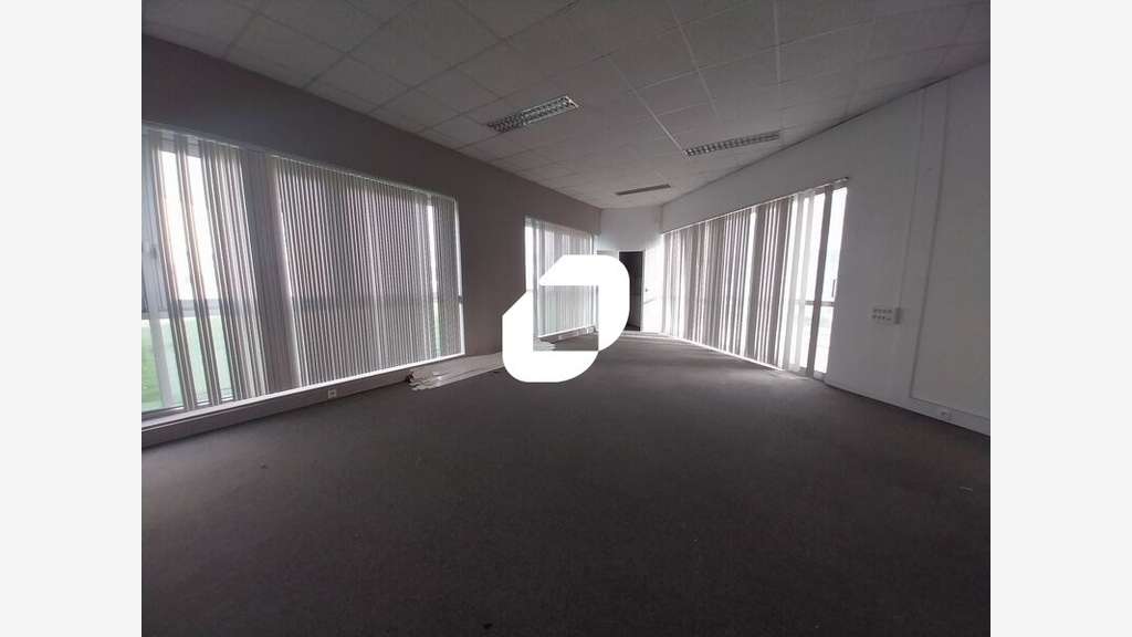 A louer Bureaux 66m² Les essarts le roi