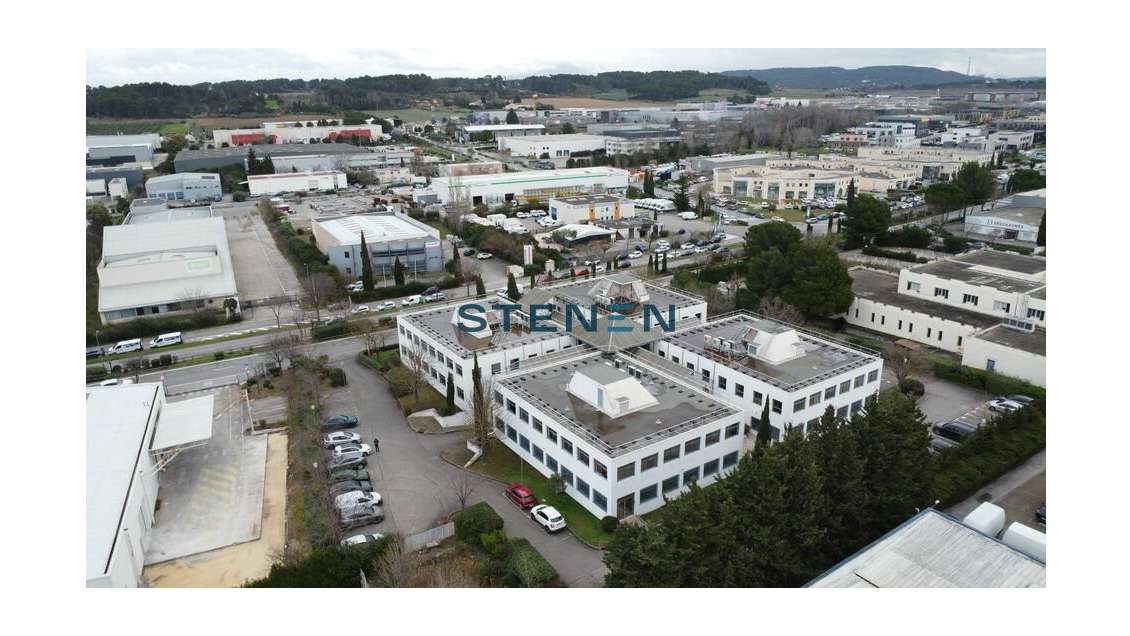 A louer bureaux 323m² Aix-en-Provence Pôle Act.