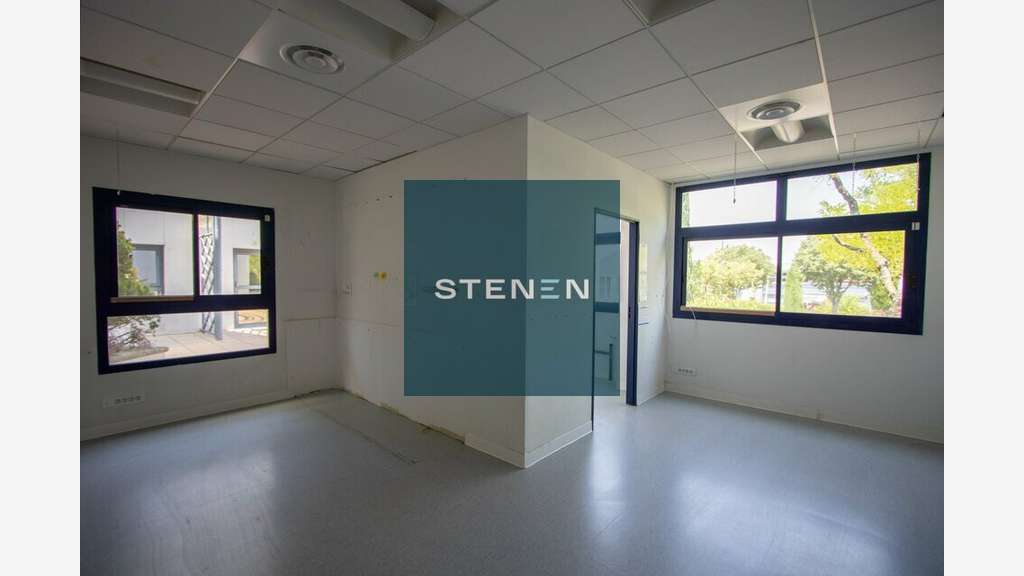 A louer bureaux 323m² Aix-en-Provence Pôle Act.