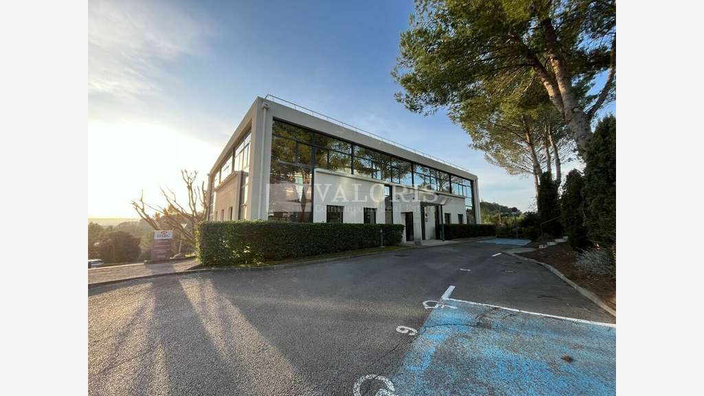 Bureaux de 117 et 270m² à louer sur la Duranne