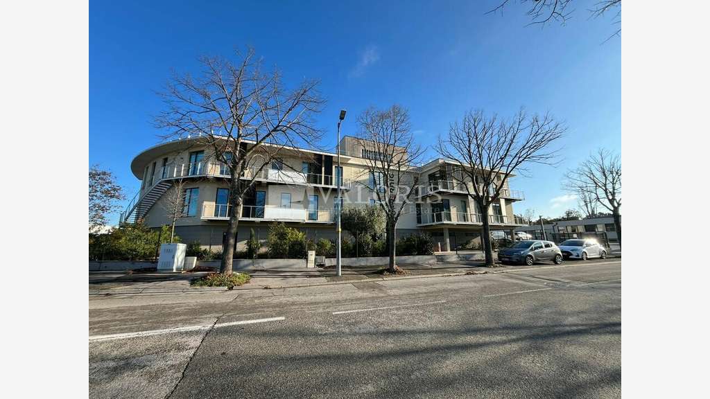 Bureaux à louer zone des Milles à Aix