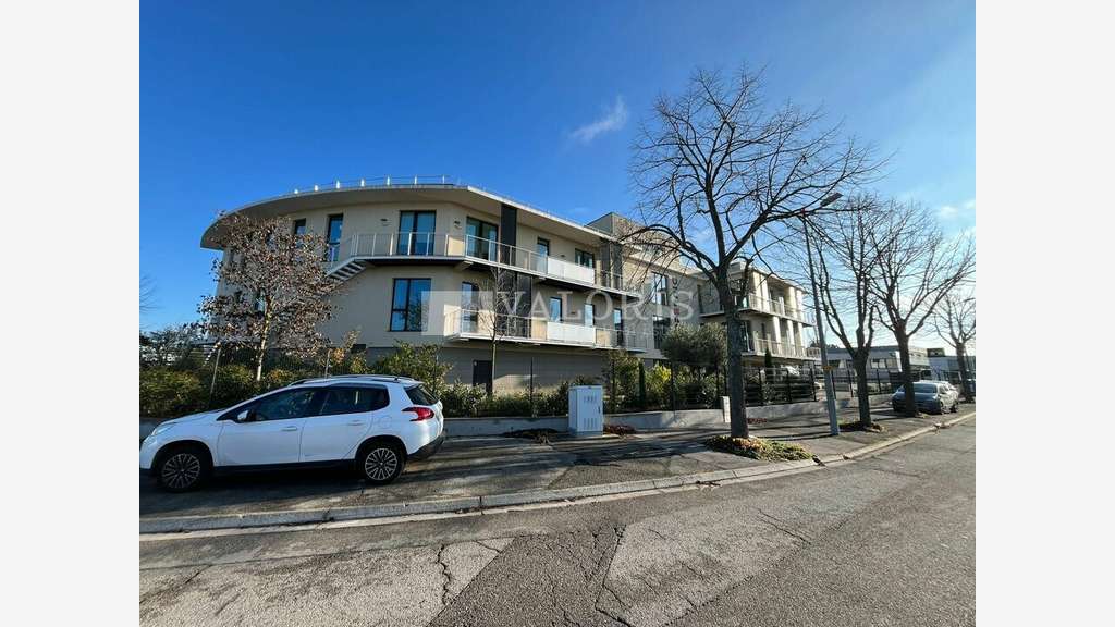 Bureaux à louer zone des Milles à Aix