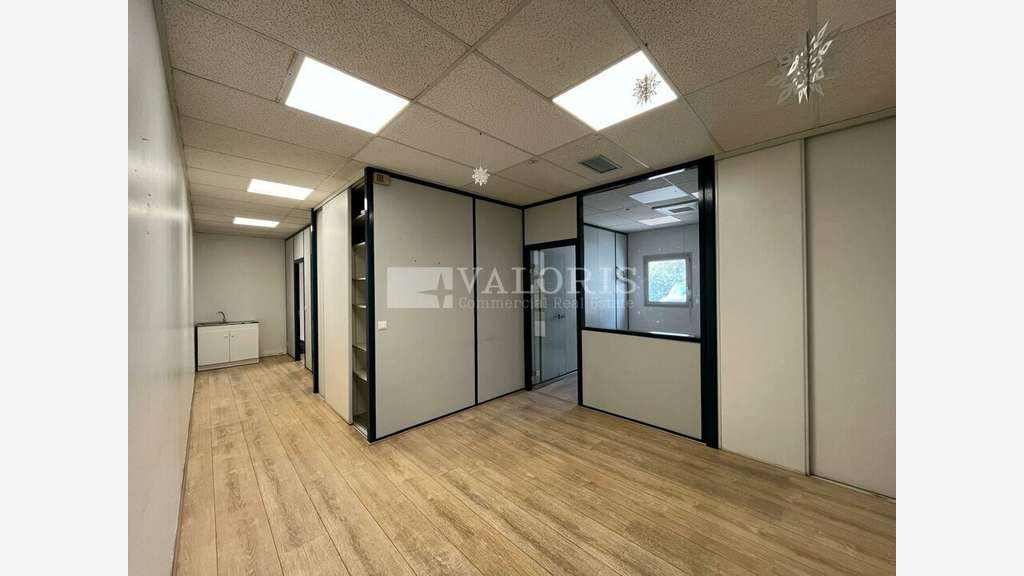 Bureaux 50 et 134 m²  à louer ZI des Milles