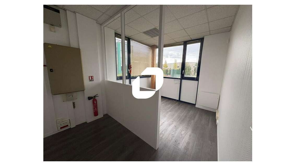 A louer Bureaux 200m² Les mureaux