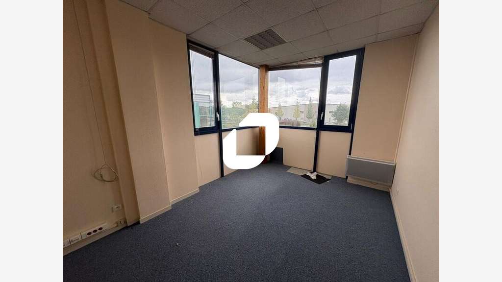 A louer Bureaux 200m² Les mureaux