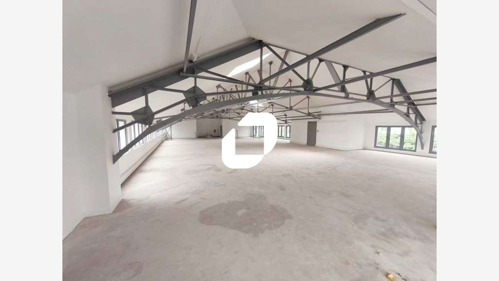 A louer Bureaux 449m² Les pavillons sous bois