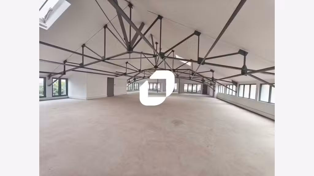 A louer Bureaux 449m² Les pavillons sous bois