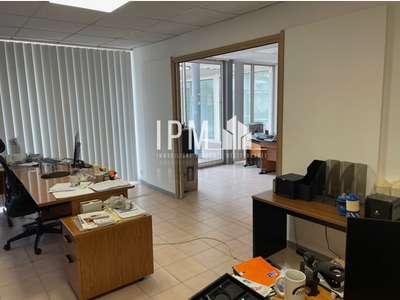 A louer bureaux 320m² divisibles ZAC de l'Agavon