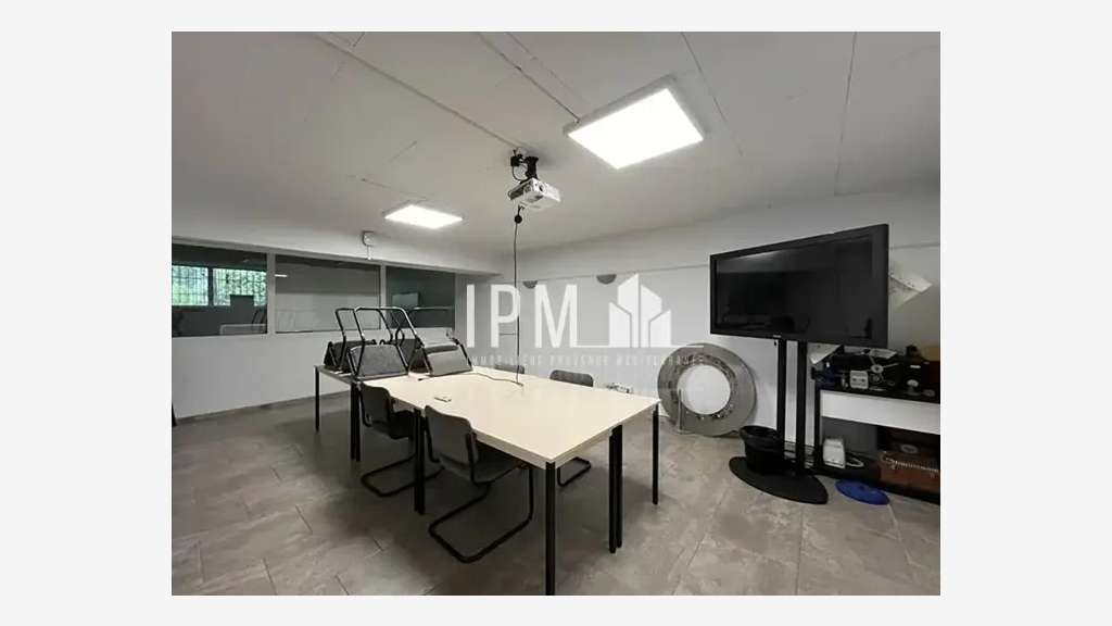 A louer bureaux 147m² Les Pennes-Mirabeau l'Agavon