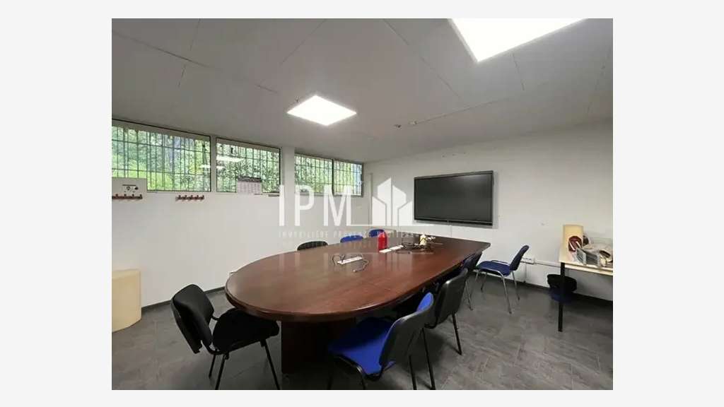 A louer bureaux 147m² Les Pennes-Mirabeau l'Agavon