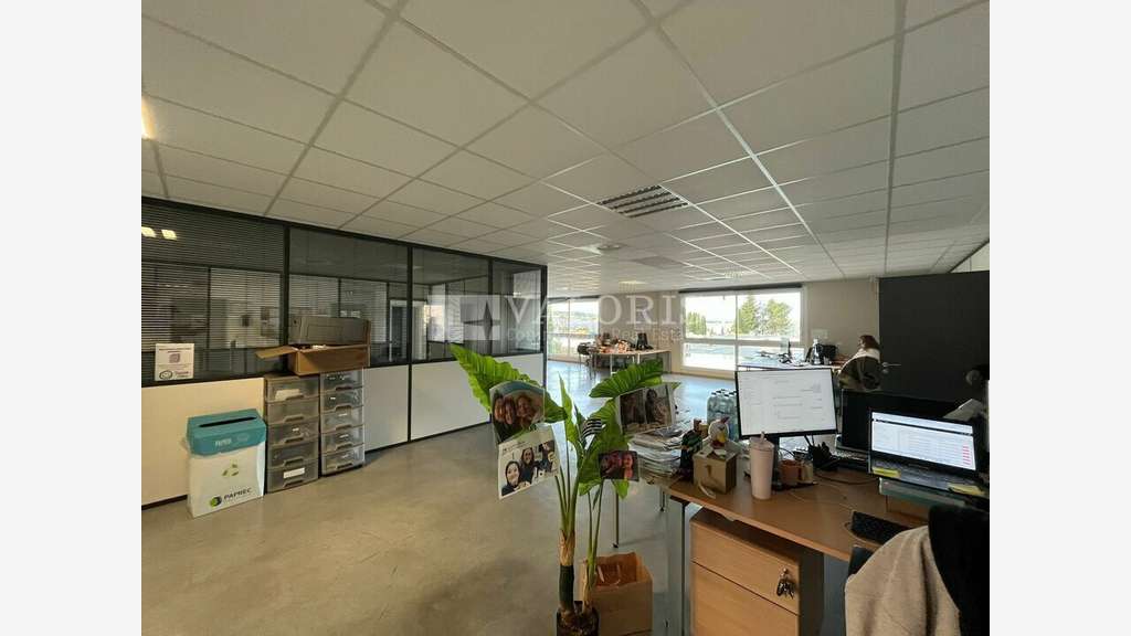 Bureaux 380m² à louer ZAC de l'Agavon A7 / D9