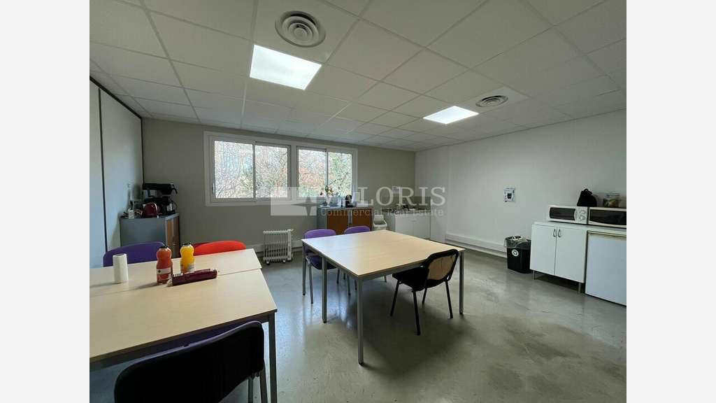 Bureaux 380m² à louer ZAC de l'Agavon A7 / D9