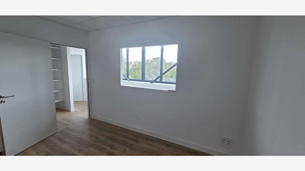 Bureaux de 120m² à louer en R+1 les Ponts de Cé