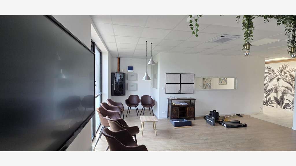 Bureaux 168m² à louer les Ponts de Cé Angers Sud