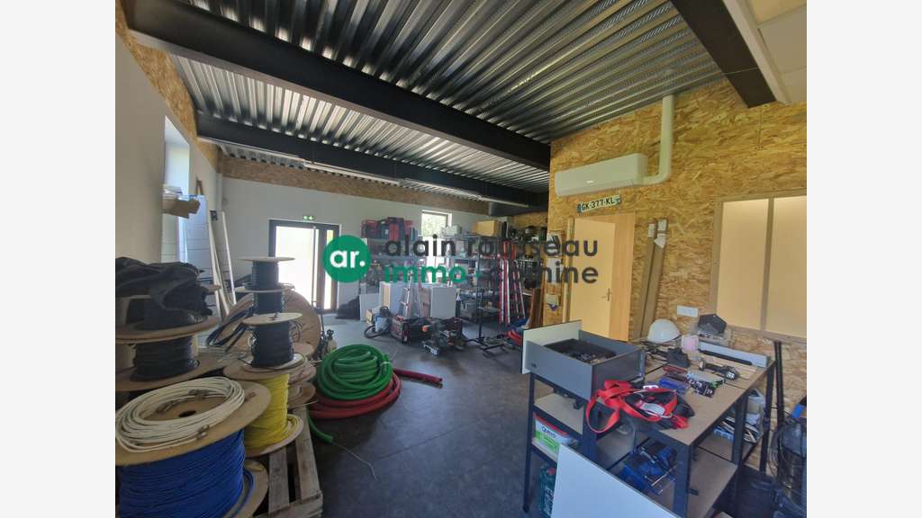 A louer bureaux avec stockage aux Ponts-de-Cé