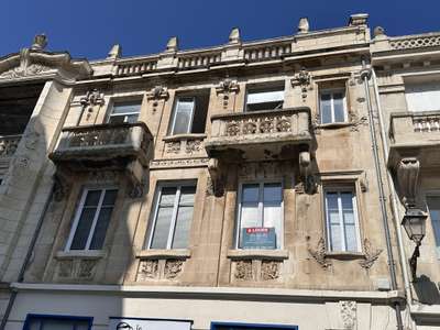 Location bureau 67m² R+1 Les Sables hyper centre
