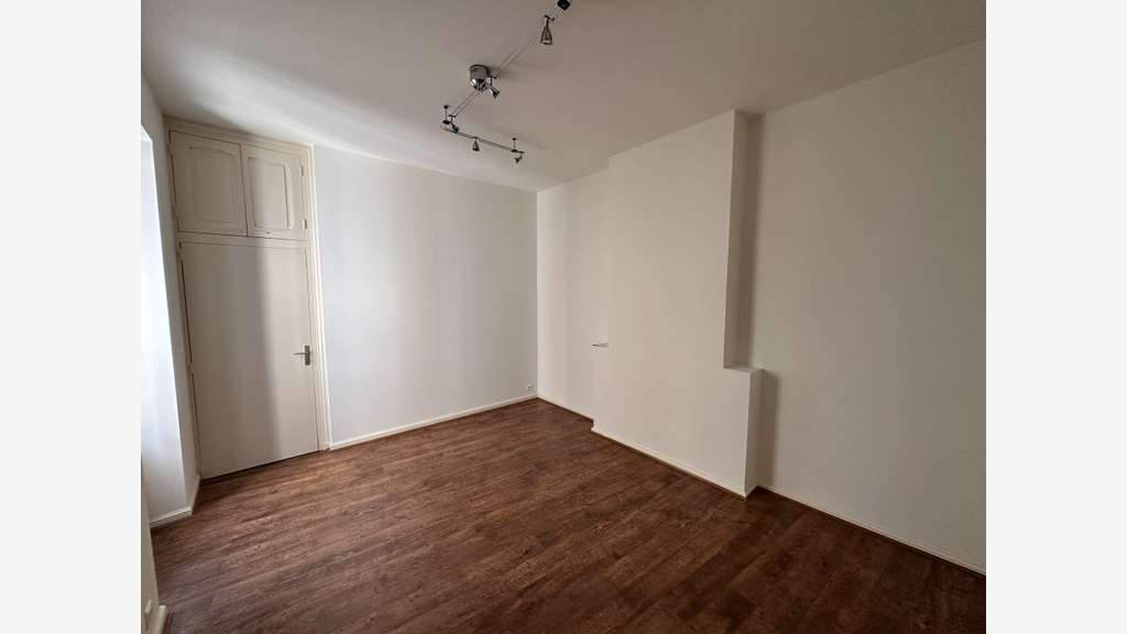Location bureau 67m² R+1 Les Sables hyper centre