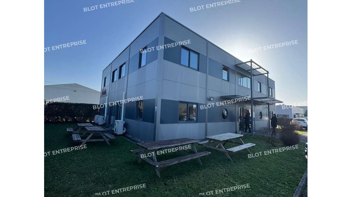 AV bureaux 520m² Les Sorinières empl stratégique