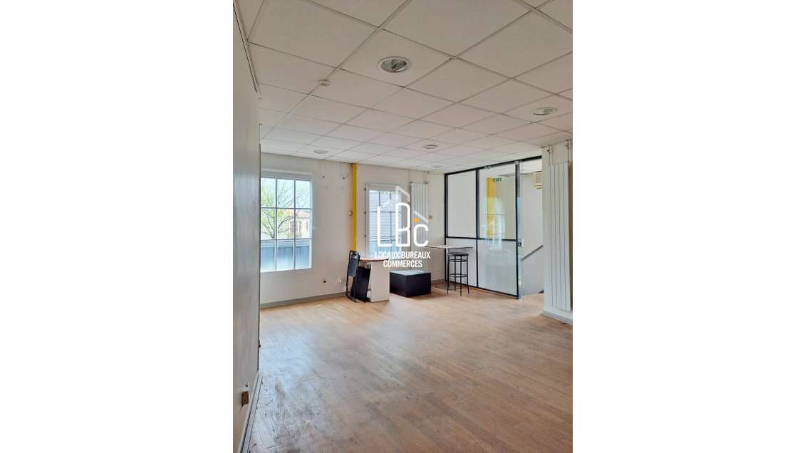 A louer bureaux de 65m² Les Sorinières centre