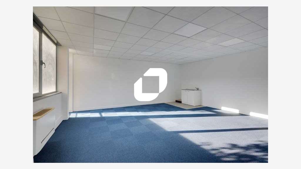 A louer Bureaux 151m² Les ulis