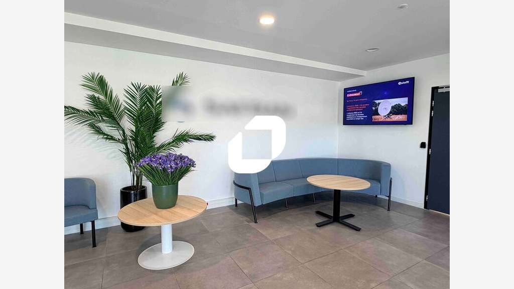A louer Bureaux 2216m² Les ulis
