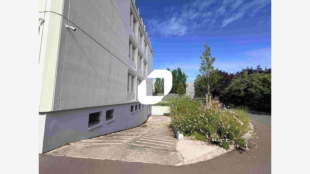 A louer Bureaux 2216m² Les ulis