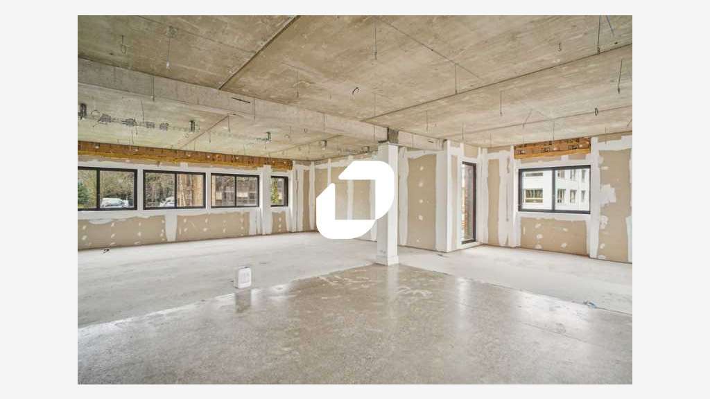 A louer Bureaux 130m² Les ulis