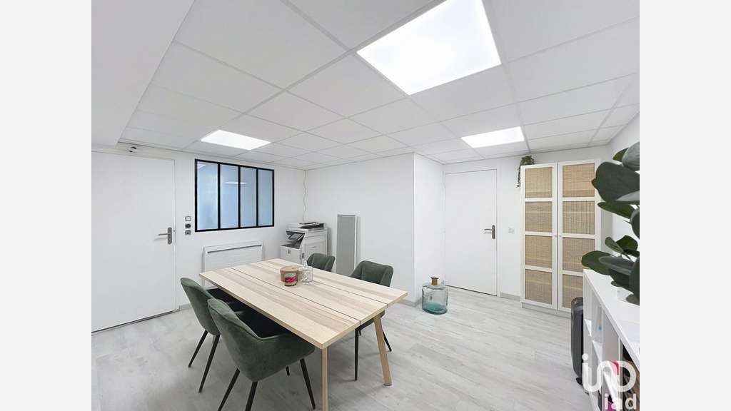 Bureau à Lésigny