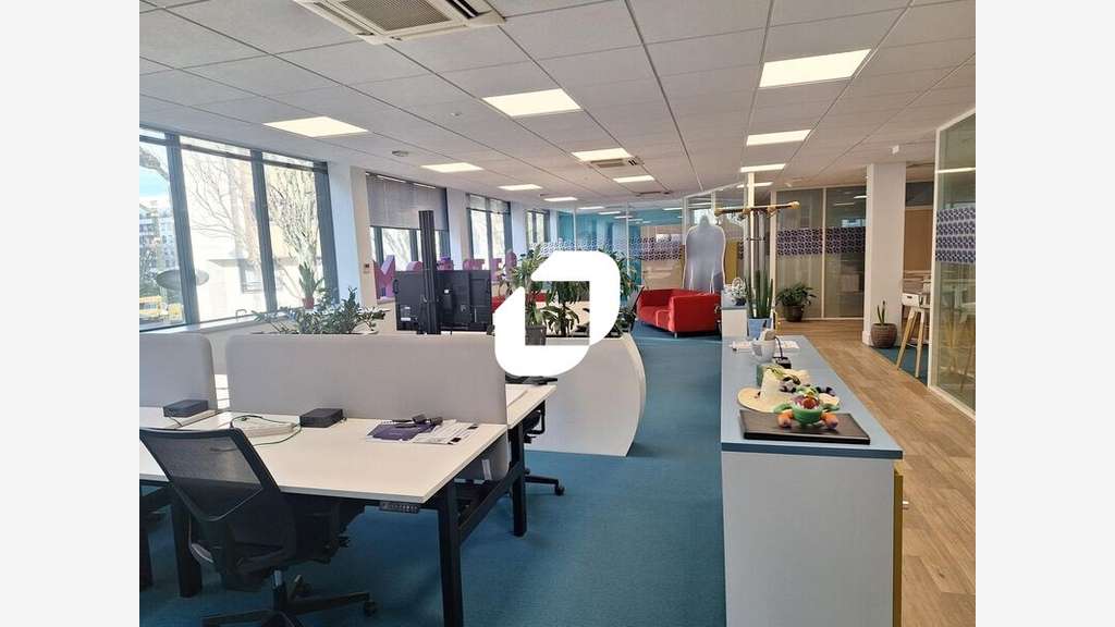 A louer Bureaux 1280m² Levallois perret