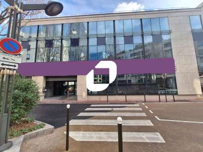 A louer Bureaux 1280m² Levallois perret