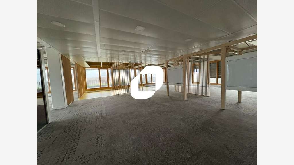 A louer Bureaux 2001m² Lezennes