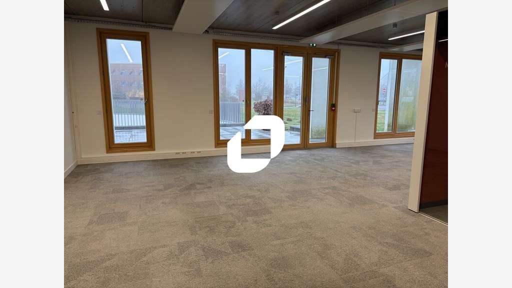 A louer Bureaux 2001m² Lezennes