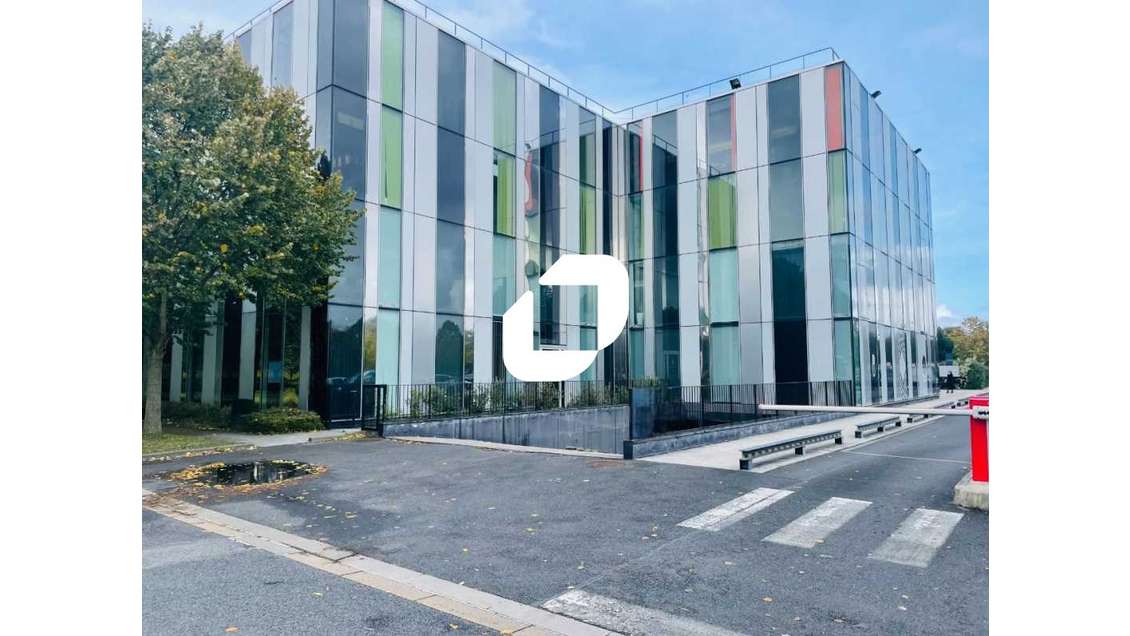 A louer Bureaux 628m² Lieusaint