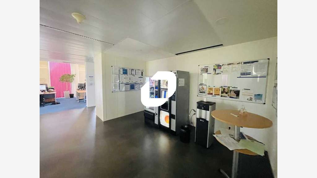 A louer Bureaux 628m² Lieusaint