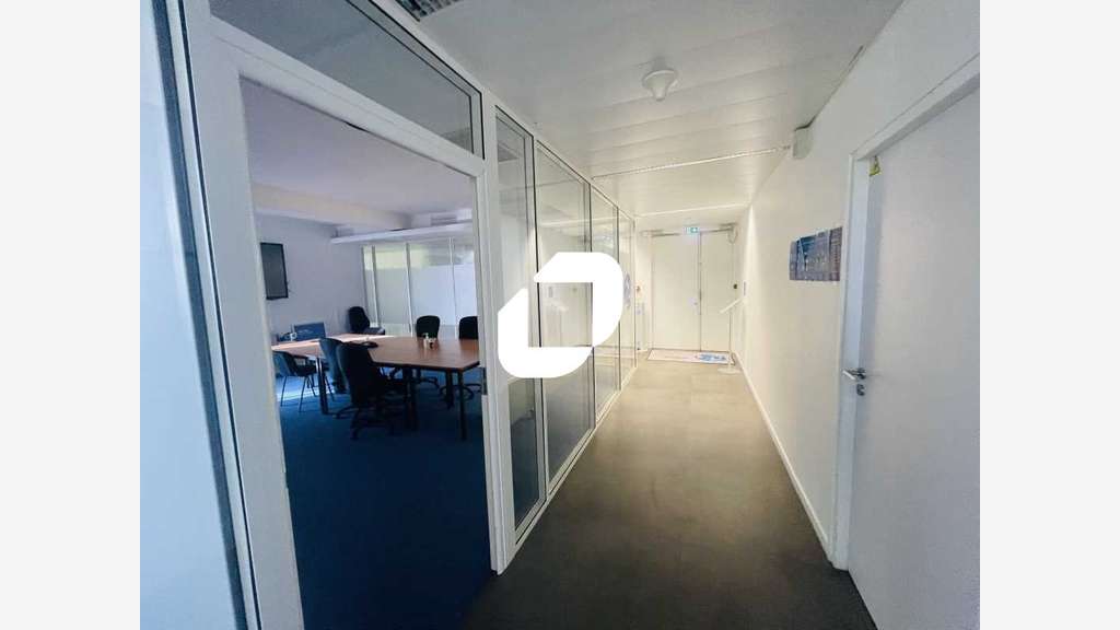 A louer Bureaux 628m² Lieusaint