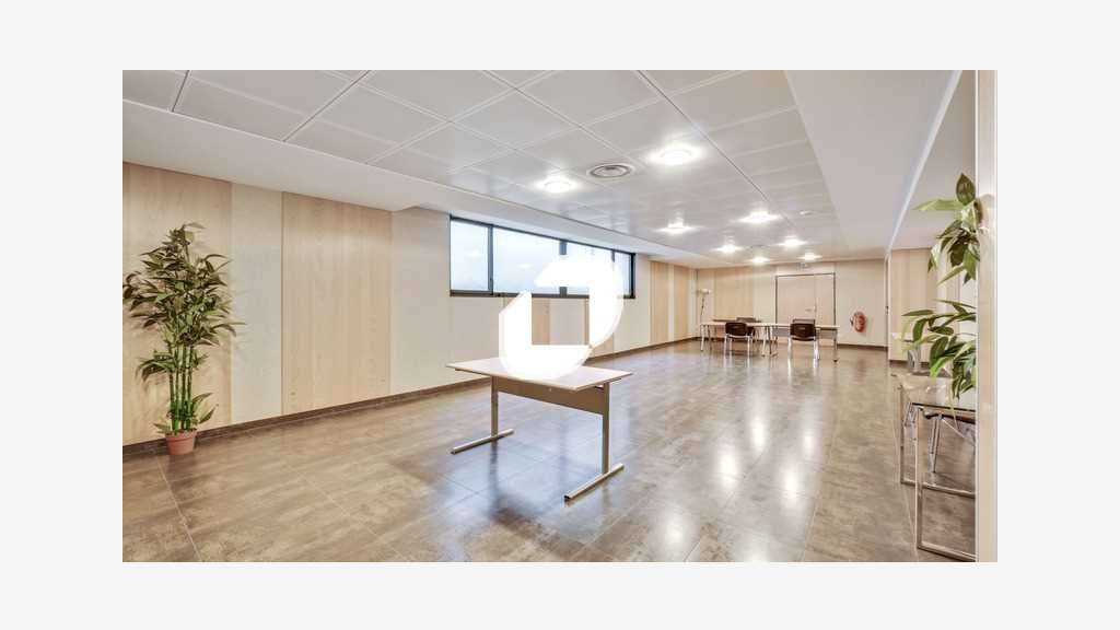 A louer Bureaux 65m² Lieusaint