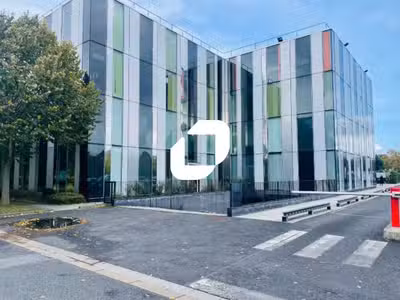 A louer Bureaux 628m² Lieusaint