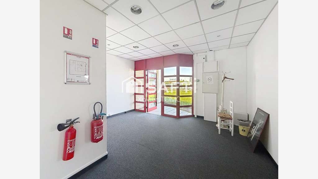Location local commercial de 66m² à Liévin centre