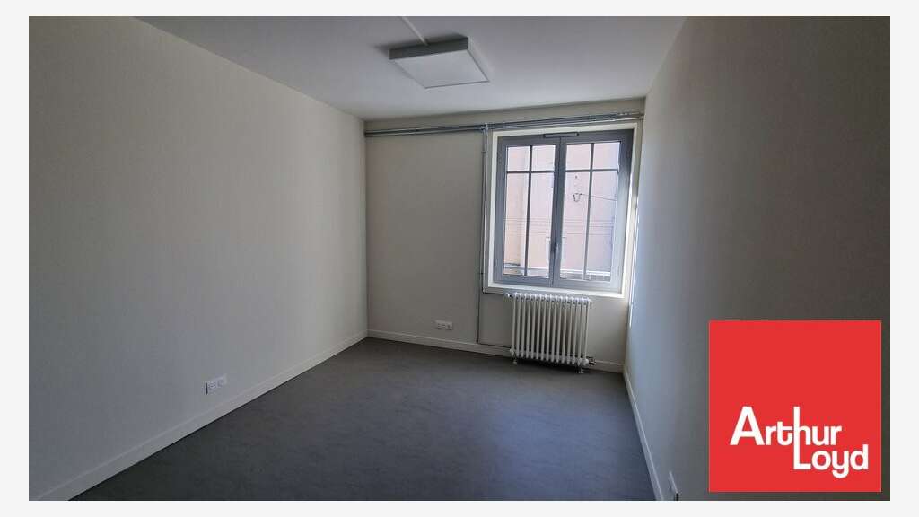 Bureaux clé en main en coworking à partir de 13m²