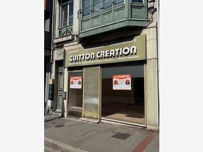 Loue local professionnel rénové 60m² + cave Lille