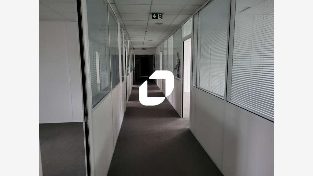 A louer Bureaux 588m² Lille