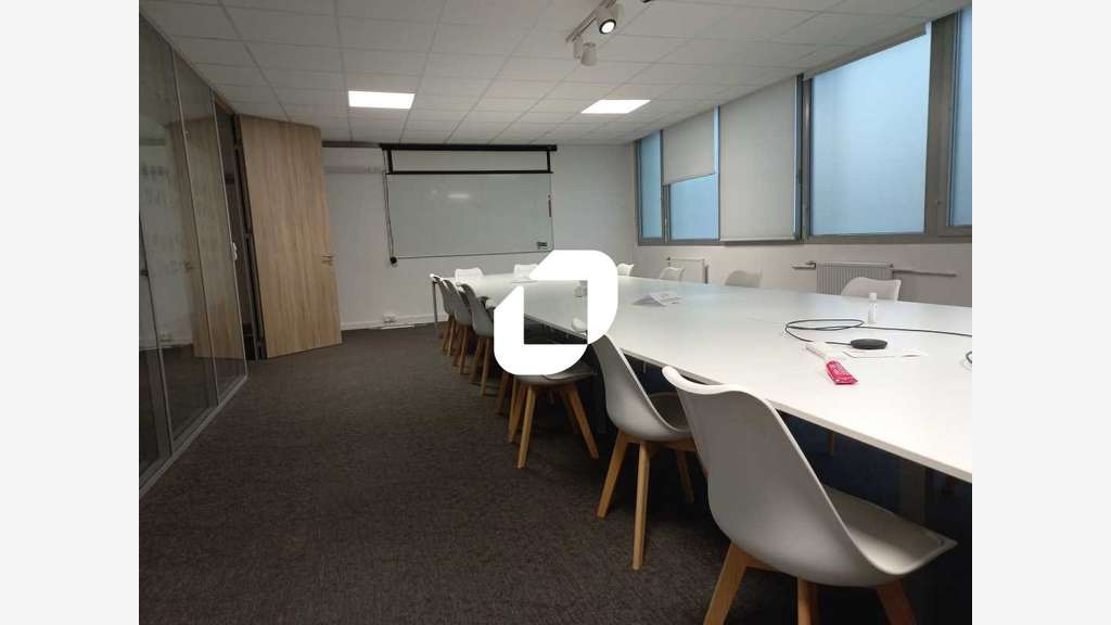 A louer Bureaux 4536m² Lille