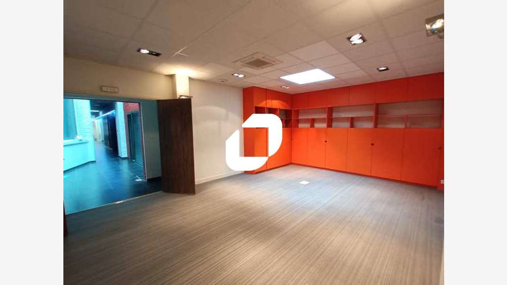 A louer Bureaux 310m² Lille