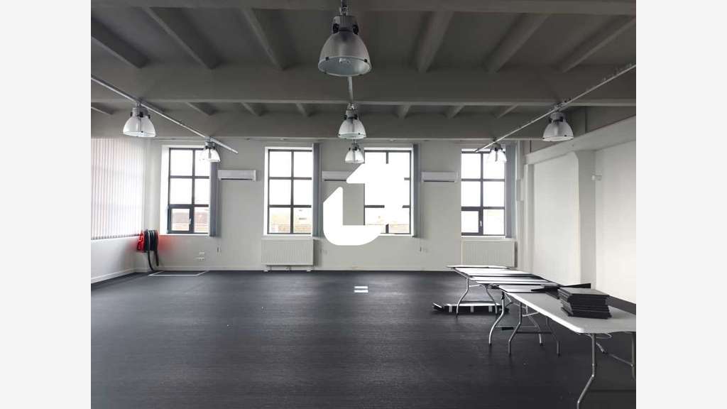 A louer Bureaux 2040m² Lille