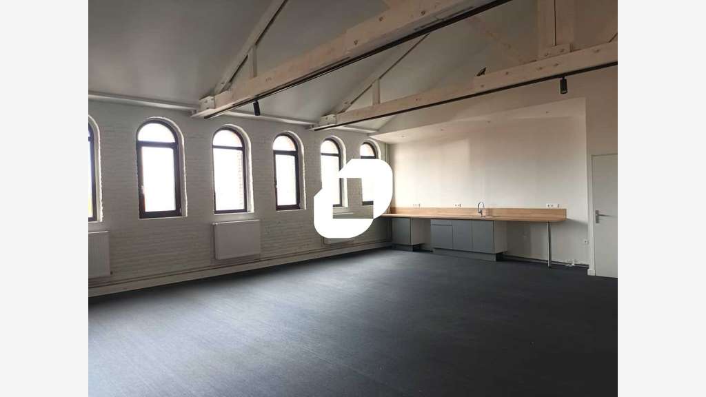 A louer Bureaux 2040m² Lille