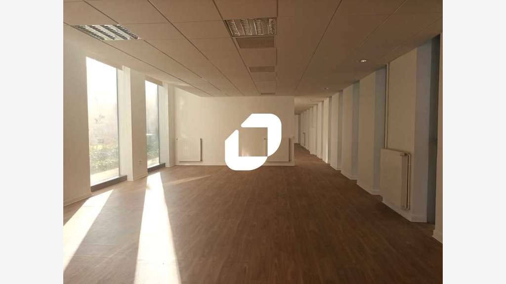 A louer Bureaux 575m² Lille