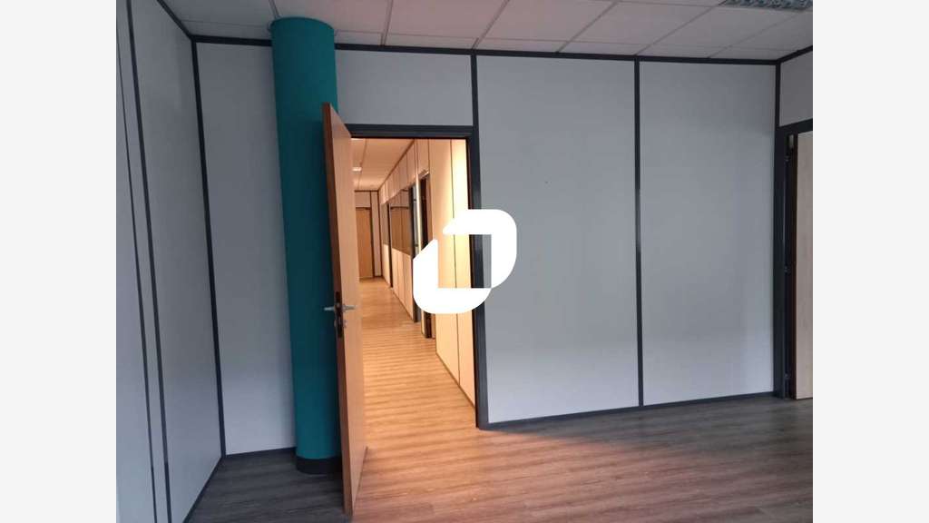 A louer Bureaux 596m² Lille