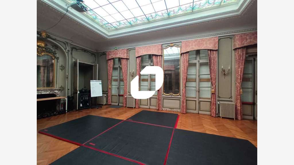 A louer Bureaux 1167m² Lille